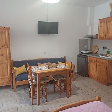 Nikolaos Studios Apartments スコペロス エクステリア 写真