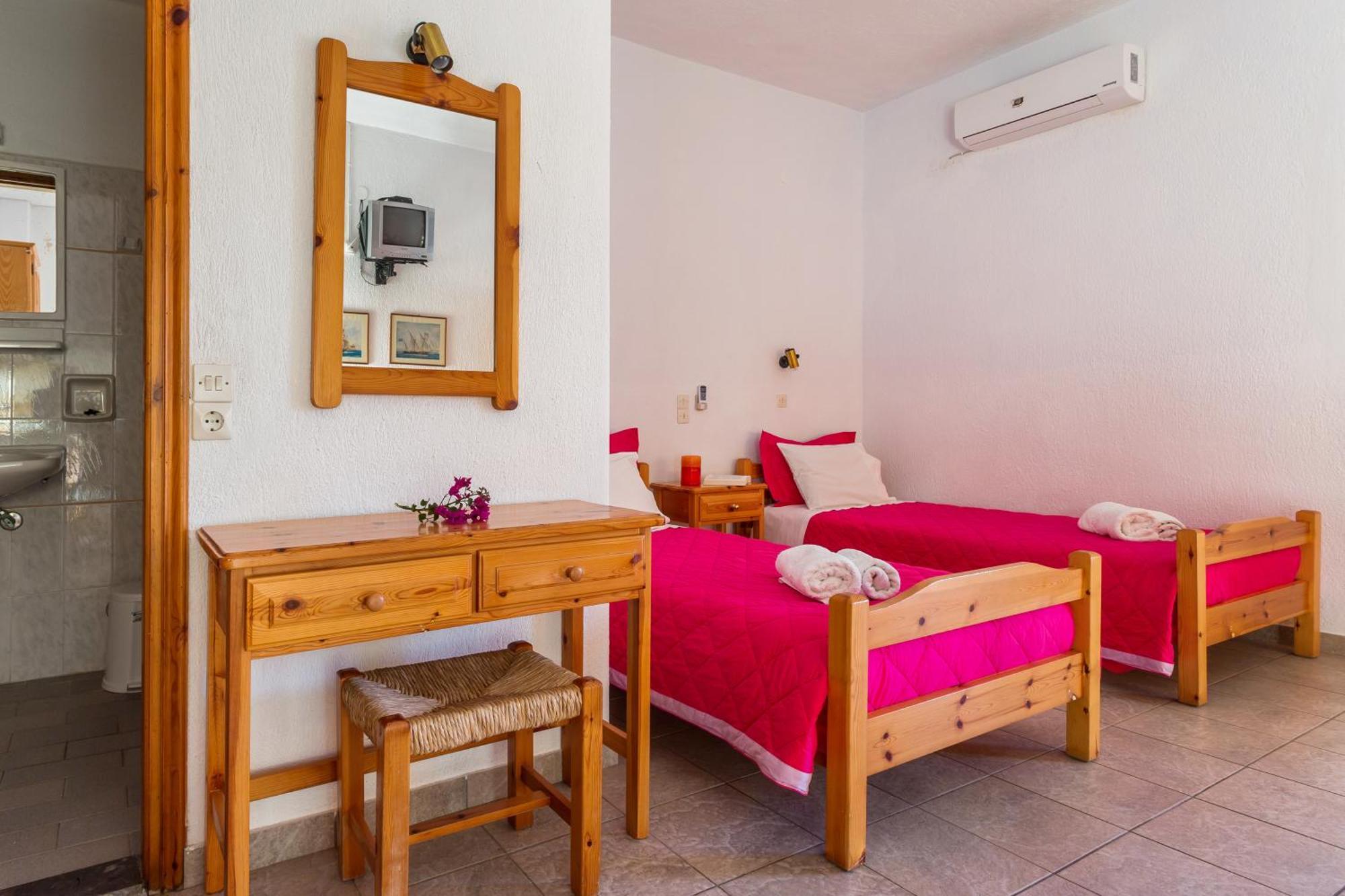 Nikolaos Studios Apartments スコペロス エクステリア 写真