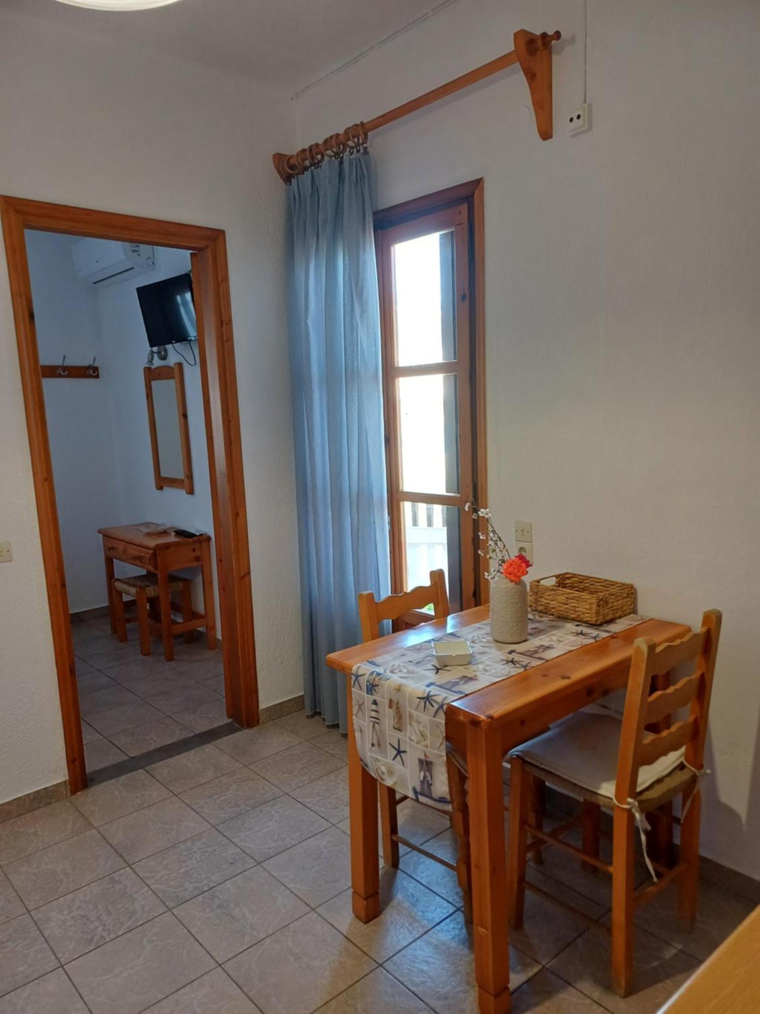 Nikolaos Studios Apartments スコペロス エクステリア 写真