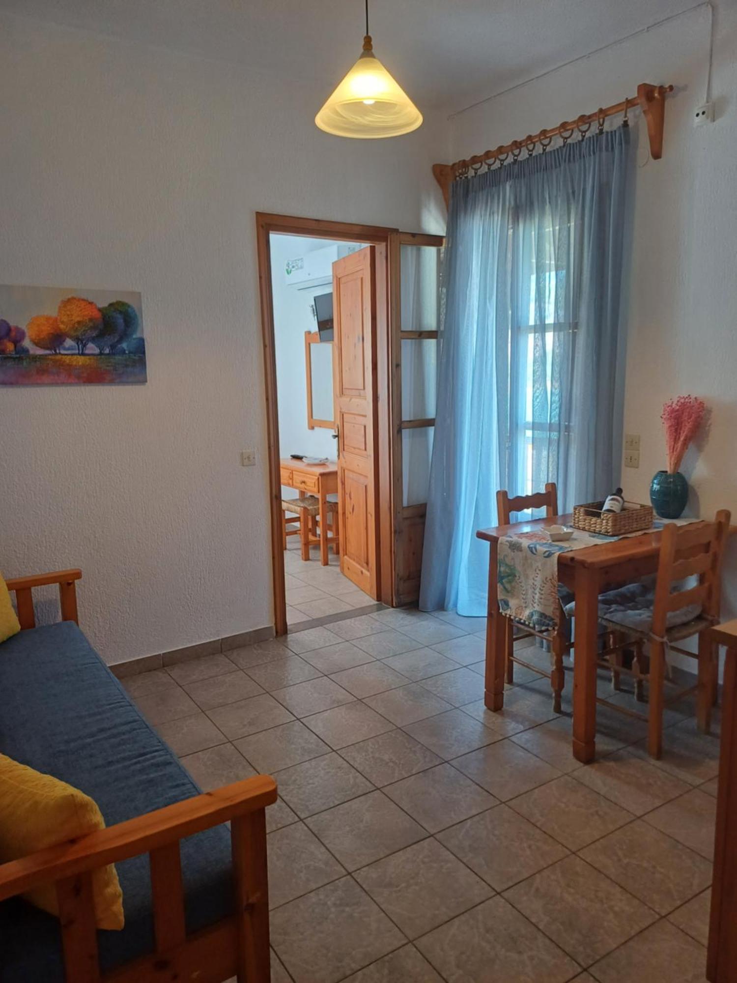 Nikolaos Studios Apartments スコペロス エクステリア 写真